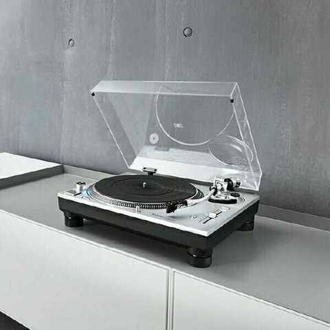 Technics SL-1200GR stříbrný (vyroben v Japonsku)