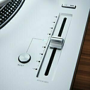 Technics SL-1200GR stříbrný (vyroben v Japonsku)