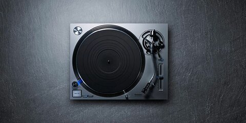 Technics SL-1200GR stříbrný