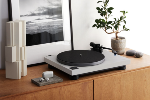 Technics SL-40CBTE-H s přenoskou Ortofon 2M-RED